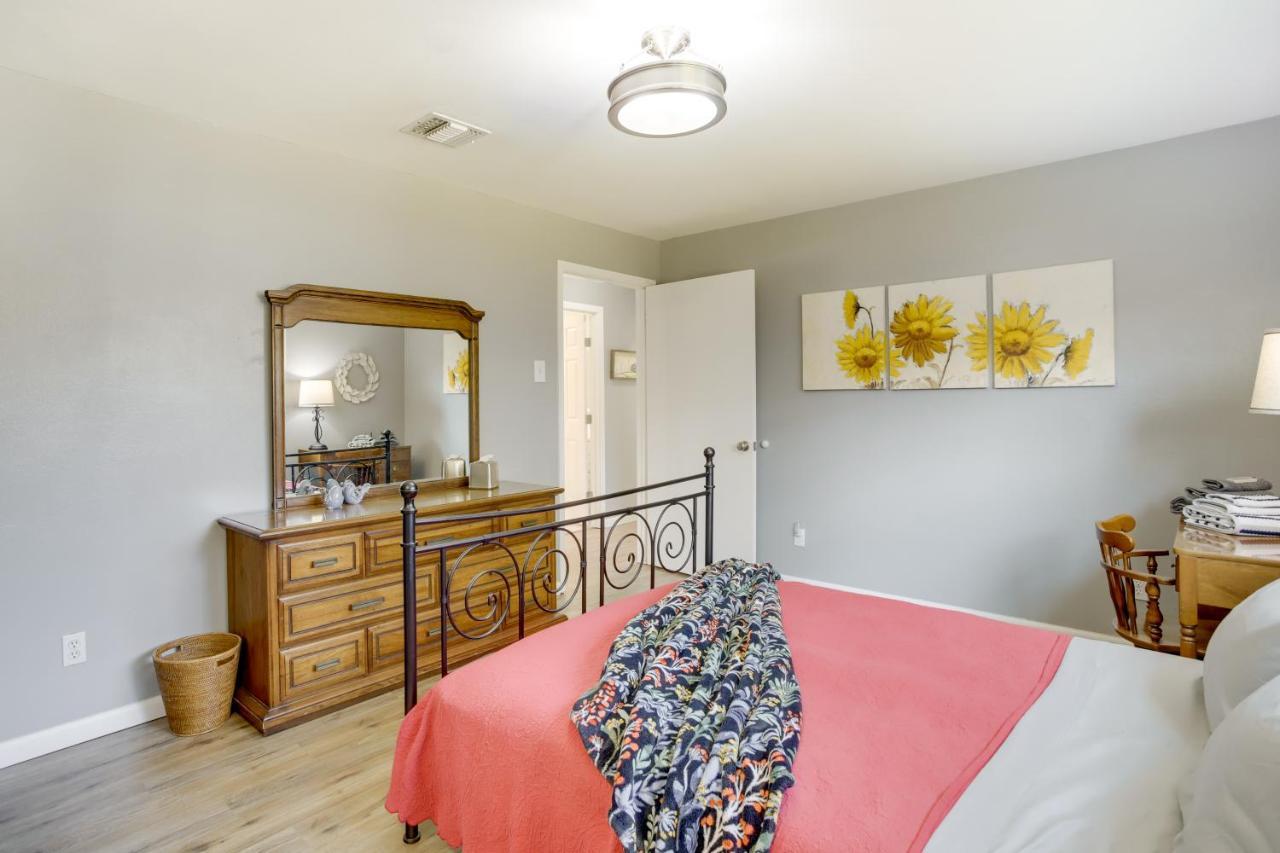 Cozy Shenandoah Home Less Than 2 Mi To The Woodlands Mall! 외부 사진